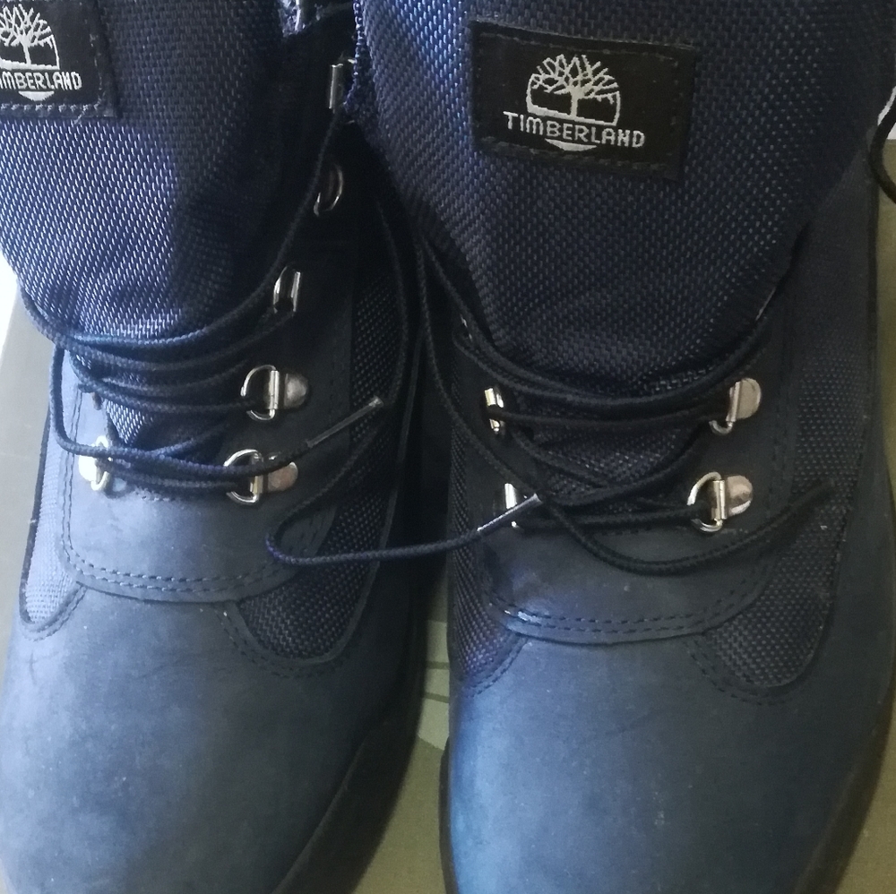 boots - Picture 2 of 4
